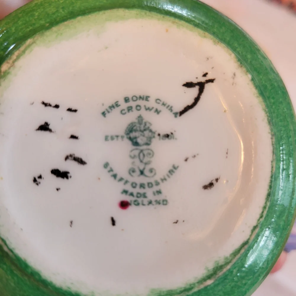 Vintage Crown Staffordshire Bone China Colorful Floral Bouquet ~ Pretty w/ FLAWS - Picture 4 of 16